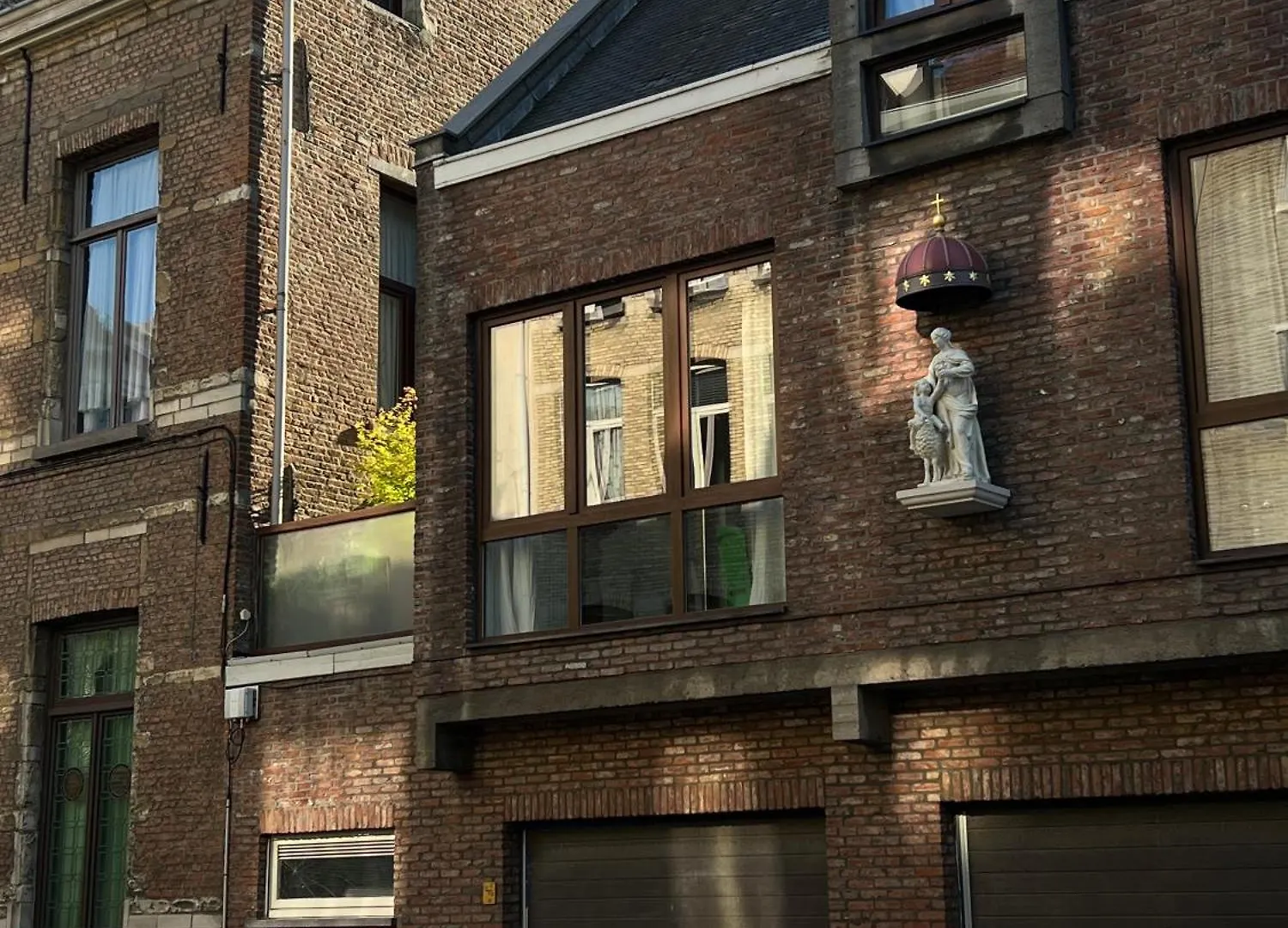 Willa Giorgio Antwerpia 0*,  Belgia